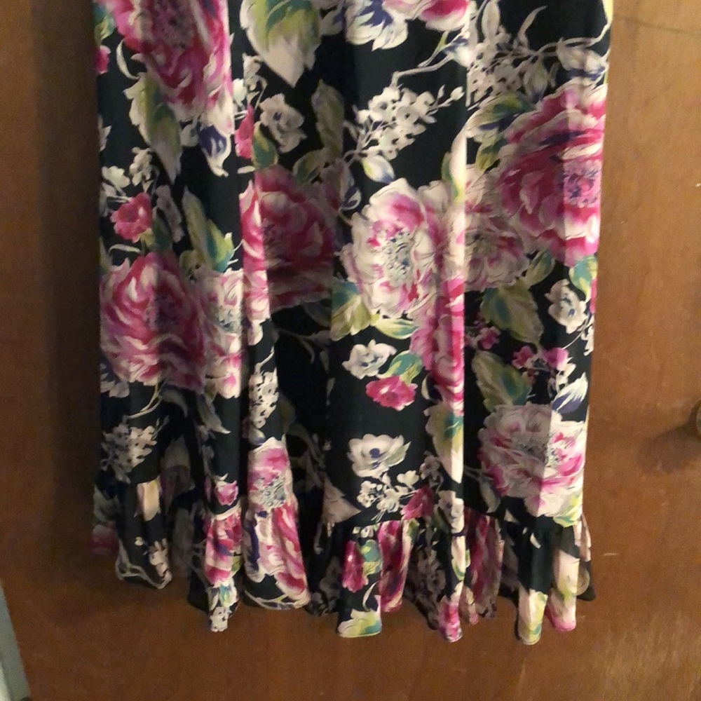 Dress - Picture 3 of 6